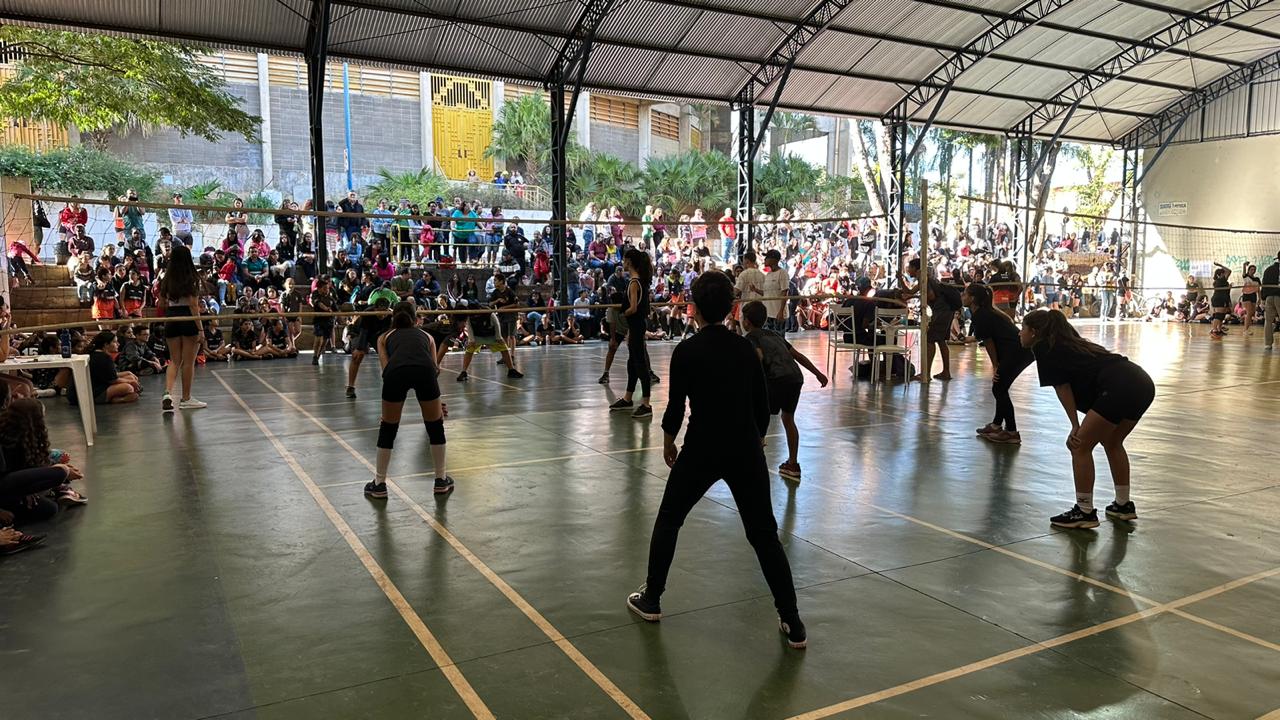 Festival de Vôlei em Franca reúne escolinhas da cidade no Poliesportivo