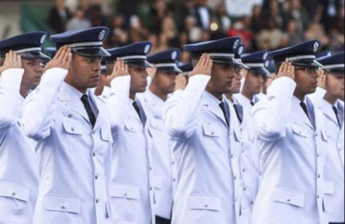 Aeronáutica anuncia Exame de Admissão para Curso de Formação de Sargentos - Jornal da Franca