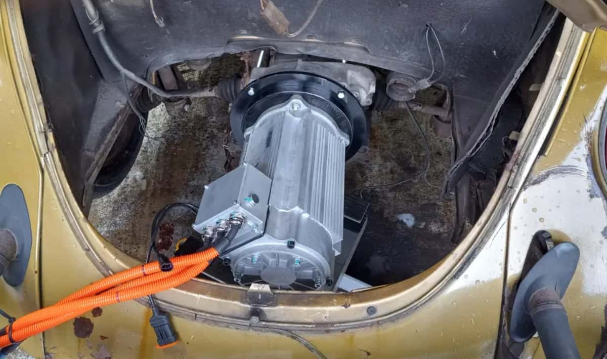 Por cerca de R$ 10 mil, kit chinês converte um VW Fusca antigo em carro elétrico
