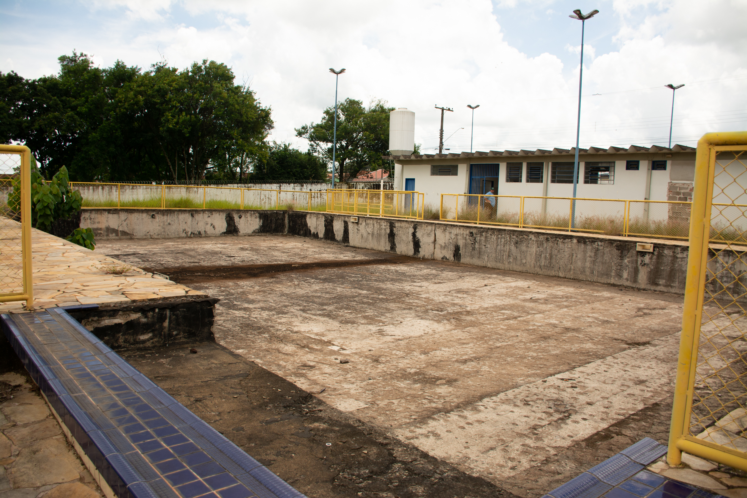 Prefeitura de Franca publica edital para a reforma de piscina na Santa Terezinha
