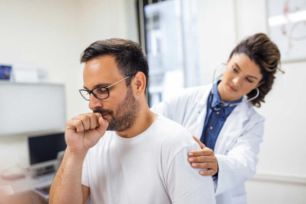 Médica do Iamspe alerta que inverno mais quente piora a tosse seca prolongada