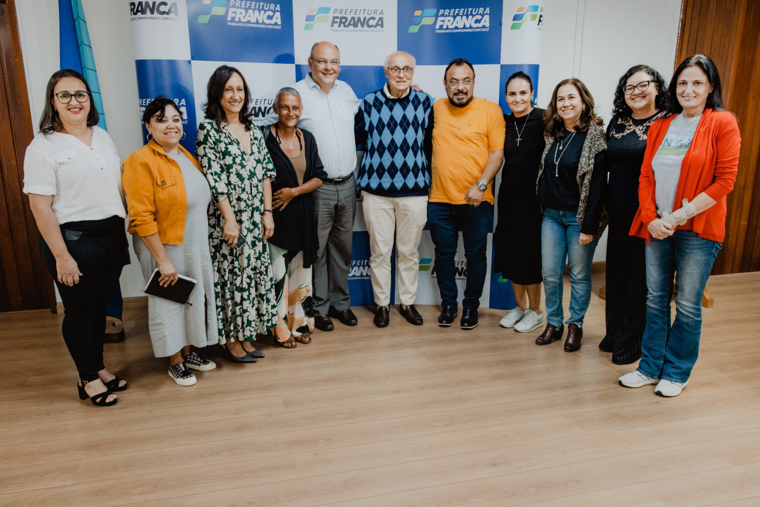 Deputado Eduardo Suplicy visita Franca para conhecer projetos para população de rua