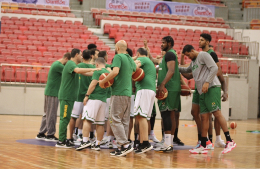 Seleção do Brasil enfrenta Itália e Sérvia nos últimos testes antes da Copa do Mundo