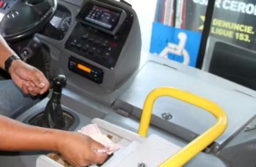 Para evitar assaltos, “botão do pânico” começa a chegar aos ônibus brasileiros - Jornal da Franca
