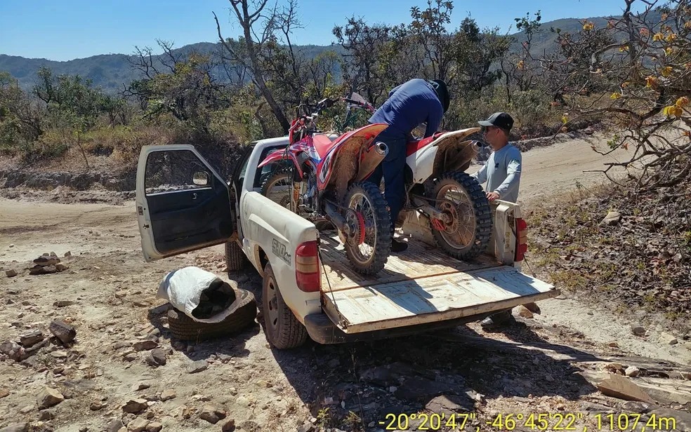 Agentes do Ibama são atacados por motociclistas em operação na Serra da Canastra