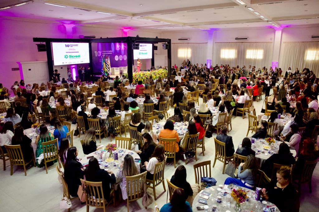 Fórum da Mulher Empreendedora reúne cerca de 500 empresárias em sua 10ª edição