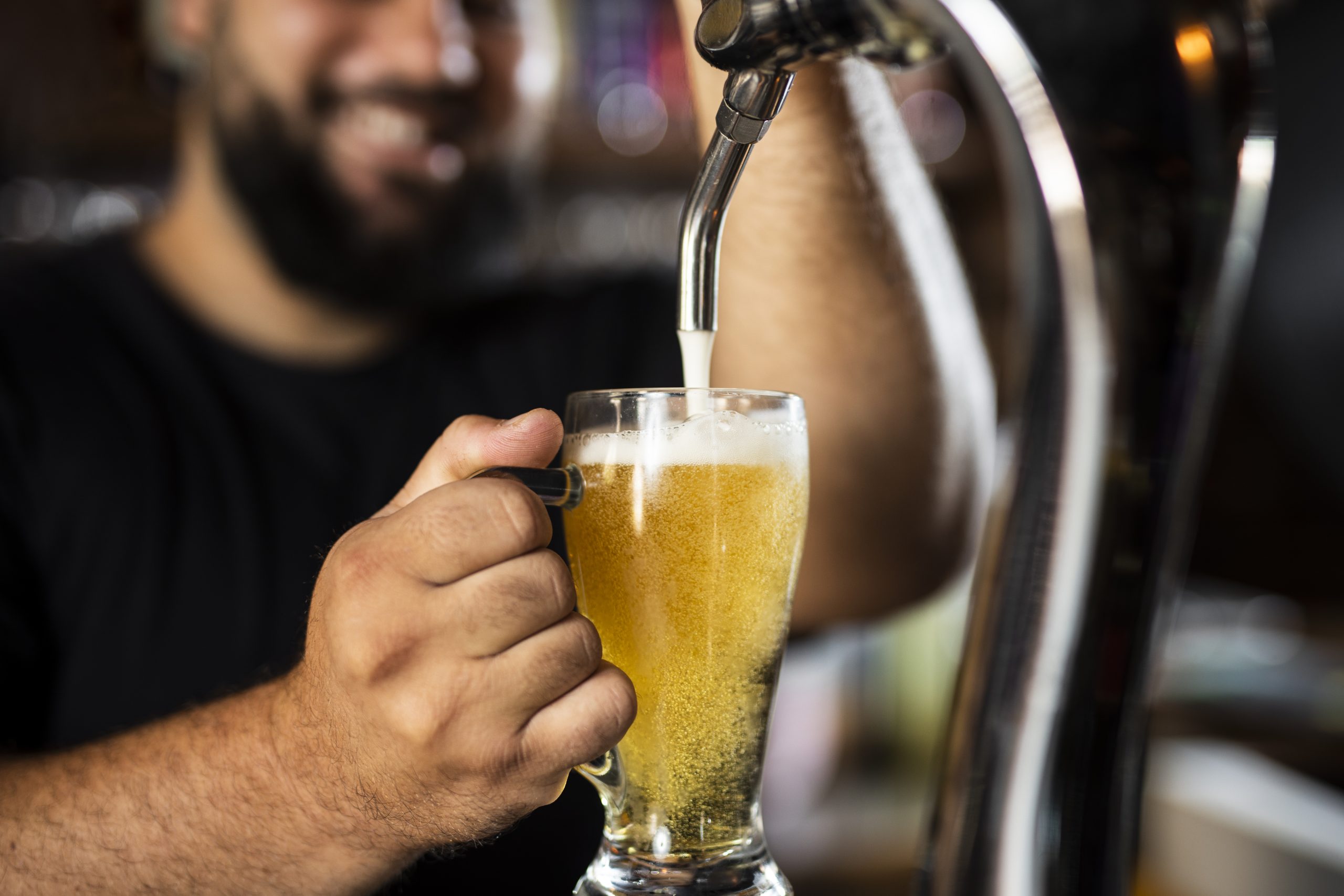Chopp e cerveja: Se você ainda não sabe, aprenda de uma vez por todas a diferença