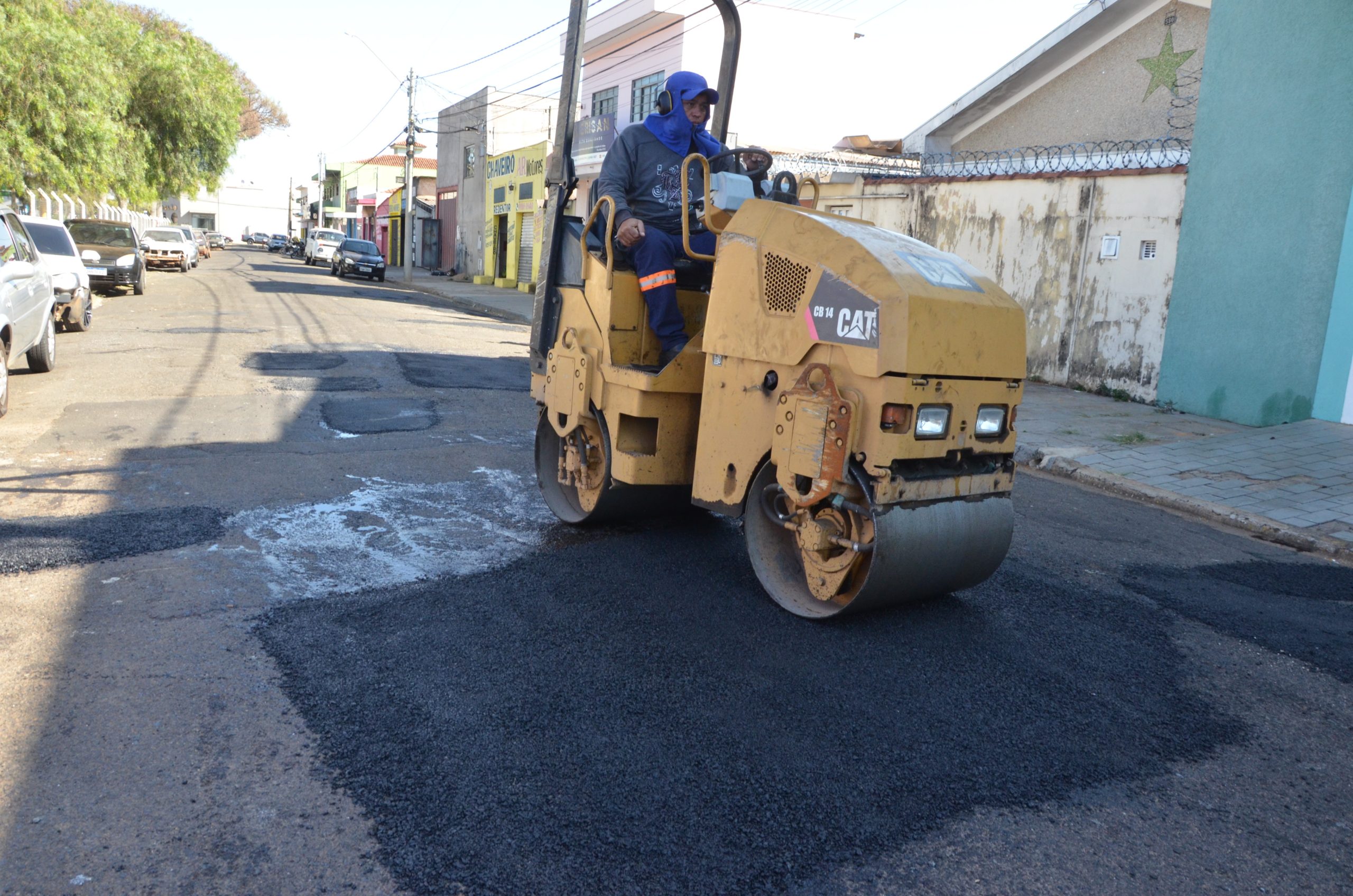 Emdef intensifica operação de remendo asfáltico por vários bairros de Franca