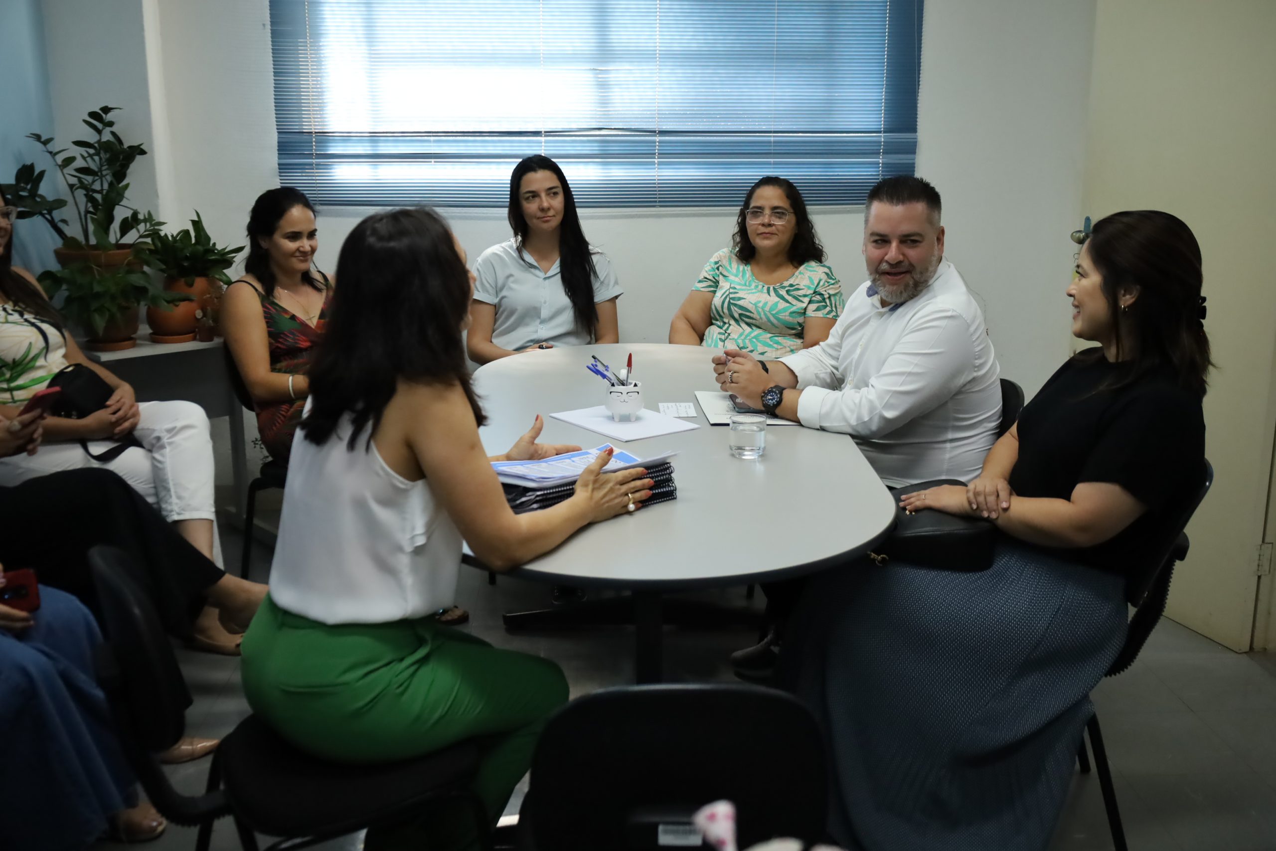 Secretário Estadual de Desenvolvimento Social visita Franca e conhece ações sociais
