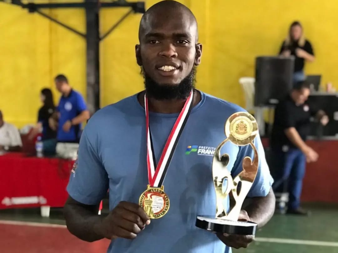 Francano disputa hoje, com TV, Jungle Fight, maior torneio de MMA da América Latina