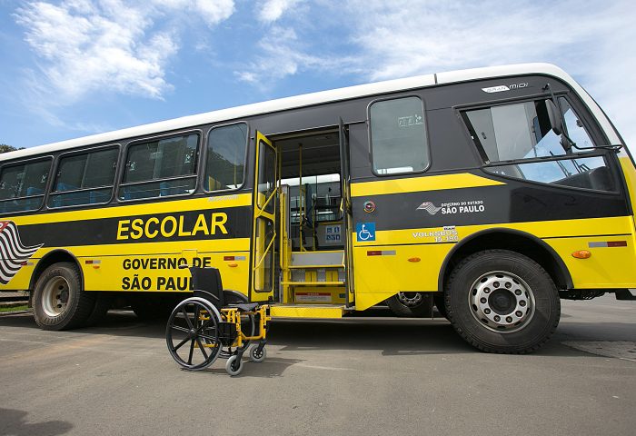Região do Pacaembu não conta com ônibus escolar e moradora reclama na Câmara