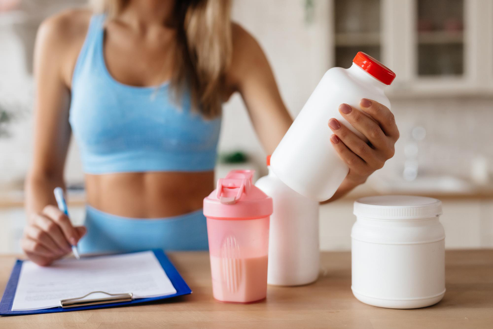 Conheça uma receita de whey protein natural para fazer em casa e seus benefícios