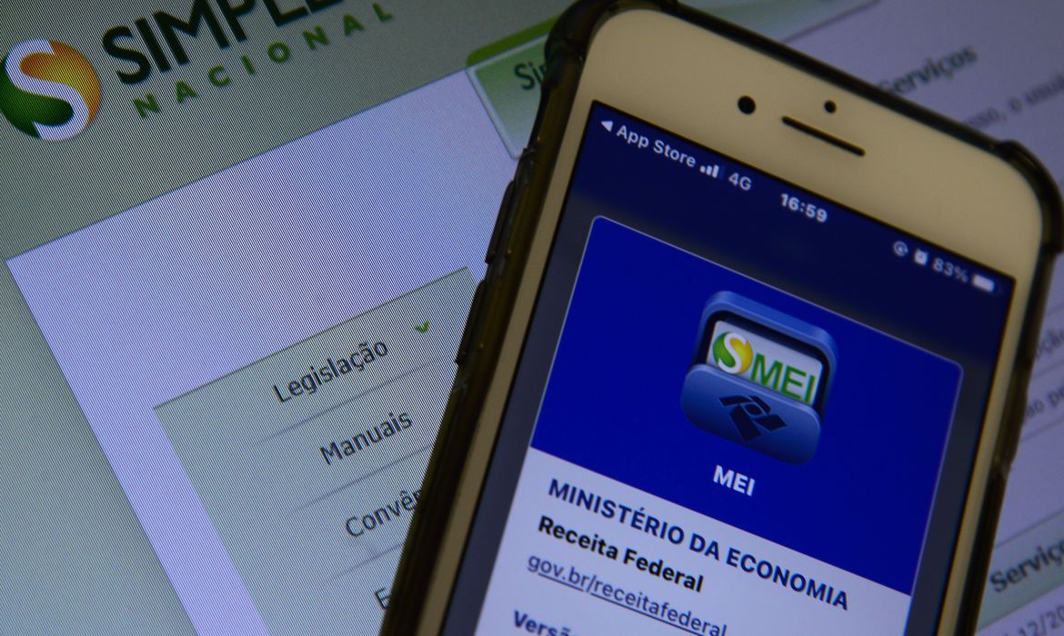 DET será obrigatório para 2 grupos a partir de agosto; entenda o que e para quem é