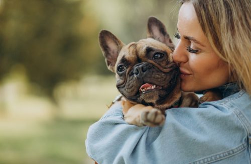 Você sabia que os cães têm mais afinidade com vozes femininas? - Jornal da Franca