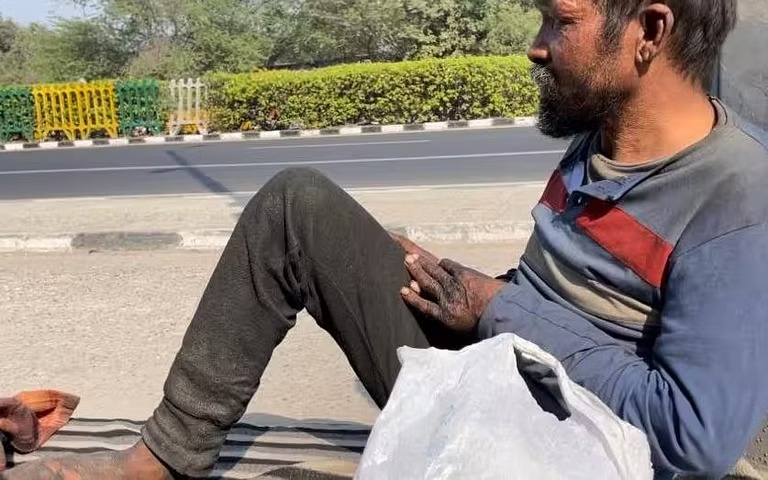 A história por trás do homem que pede esmolas, mas é dono de fortuna de R$ 5 milhões