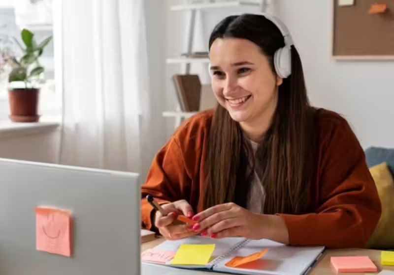iFood abre inscrições para 50 mil bolsas gratuitas para cursos de tecnologia
