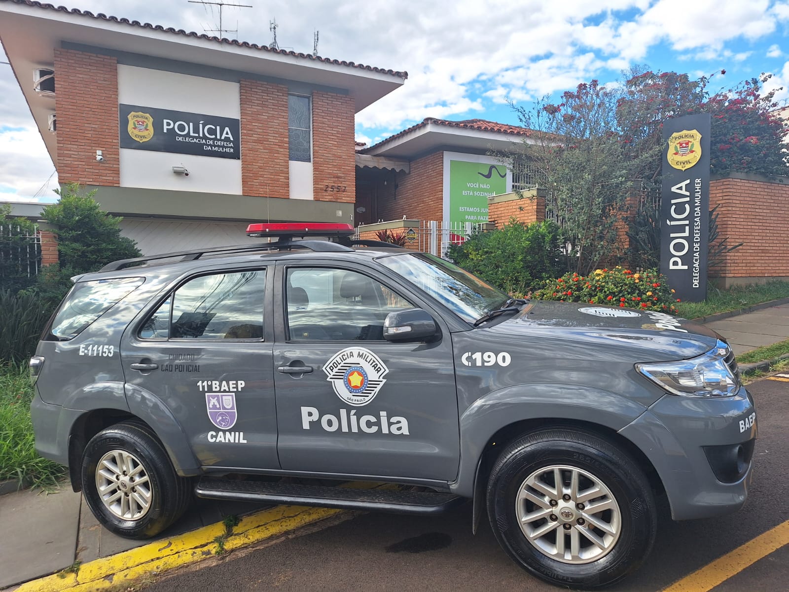 Começou o reforço: Delegacias de Defesa da Mulher vão receber novas viaturas