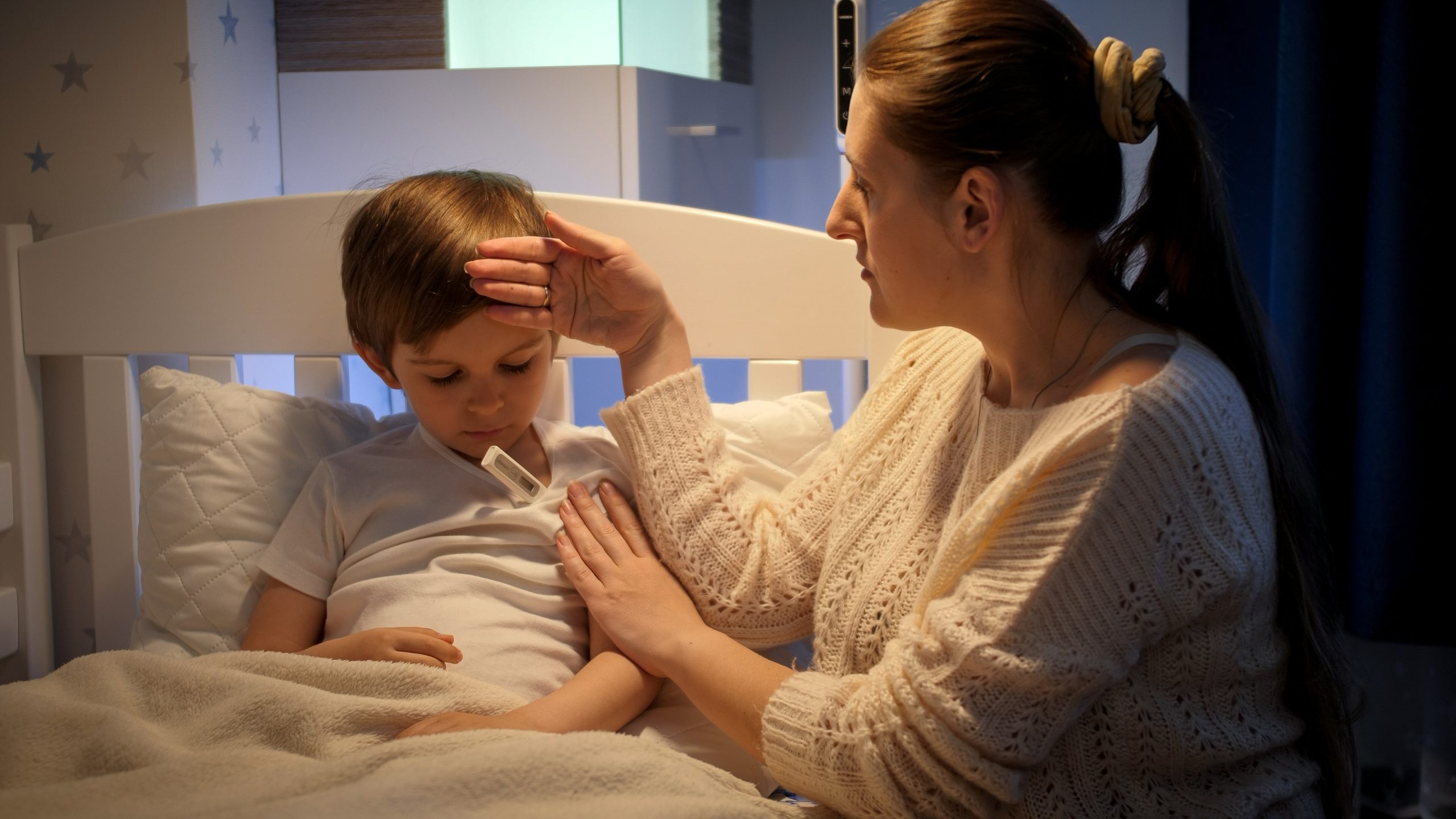 AAS: conheça cinco riscos de medicar crianças com aspirinas