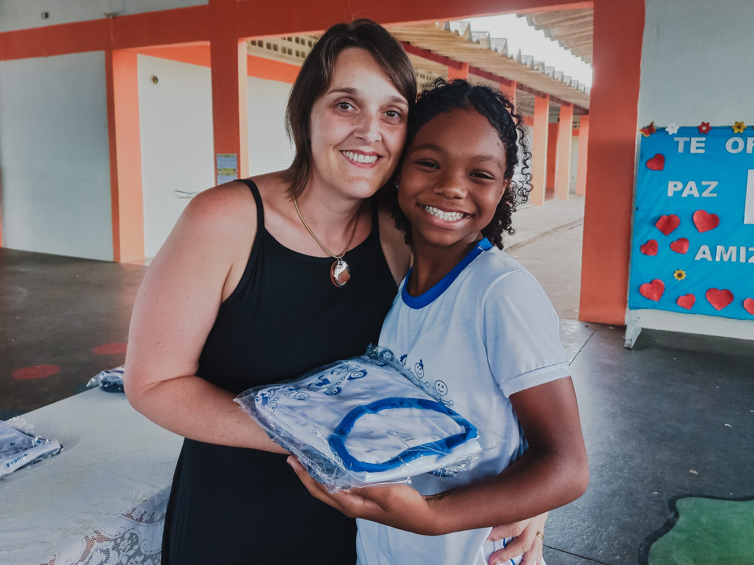 Secretaria de Educação de Franca faz nova entrega de uniformes em creches e escolas