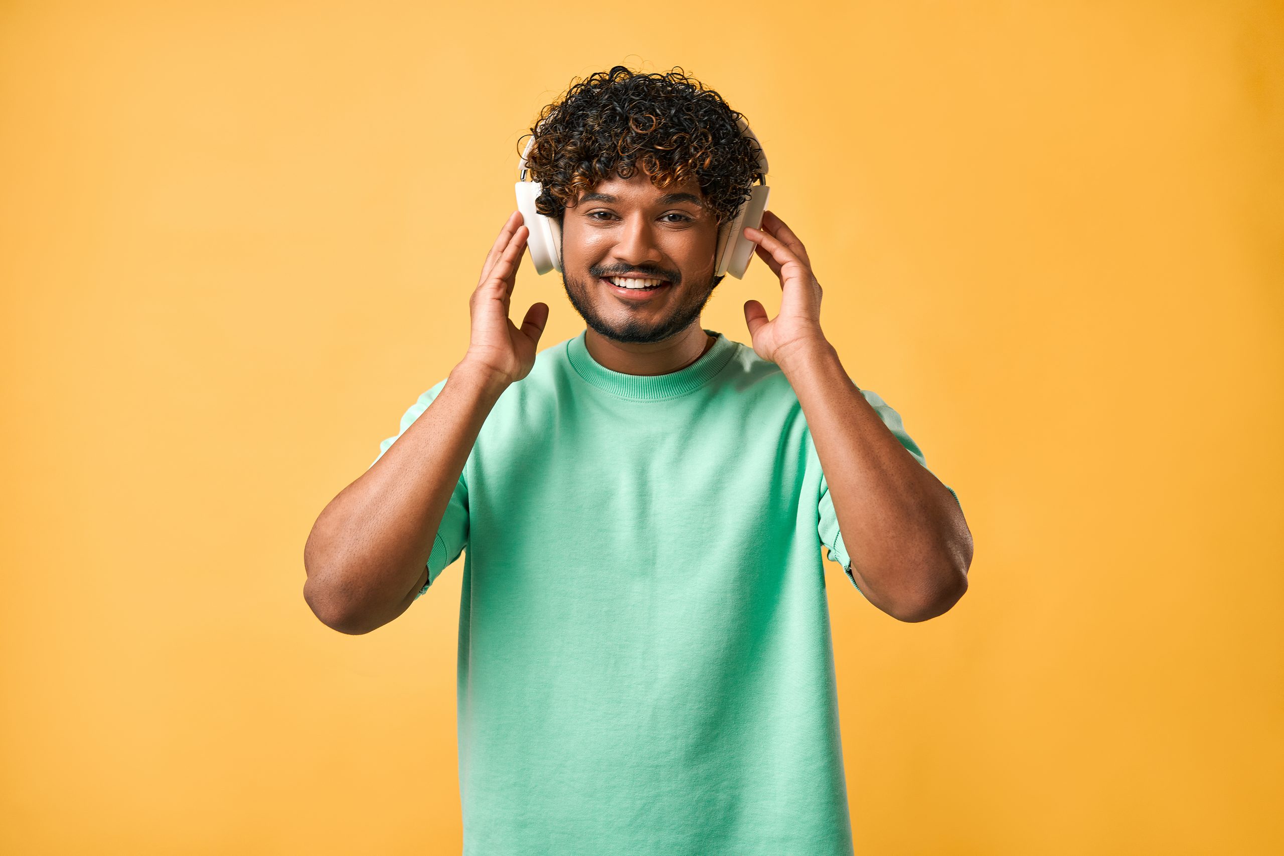 Usar fones de ouvido pode causar a perda auditiva? Descubra agora!