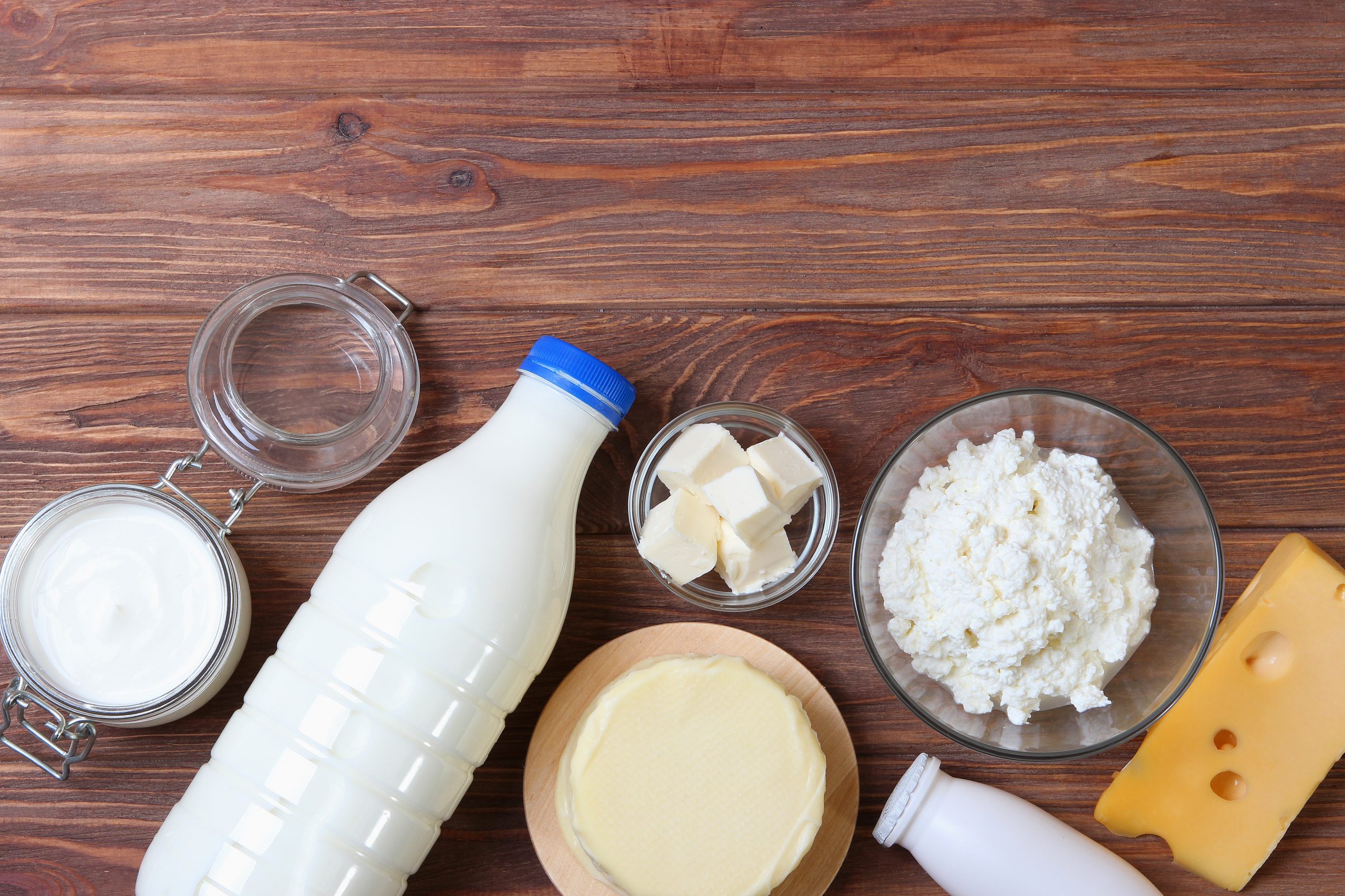 Consumo de iogurte e queijo pode reduzir hipertensão, aponta estudo