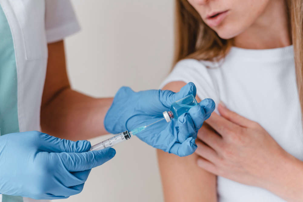 Vacina contra HPV previne câncer de colo de útero? Entenda agora
