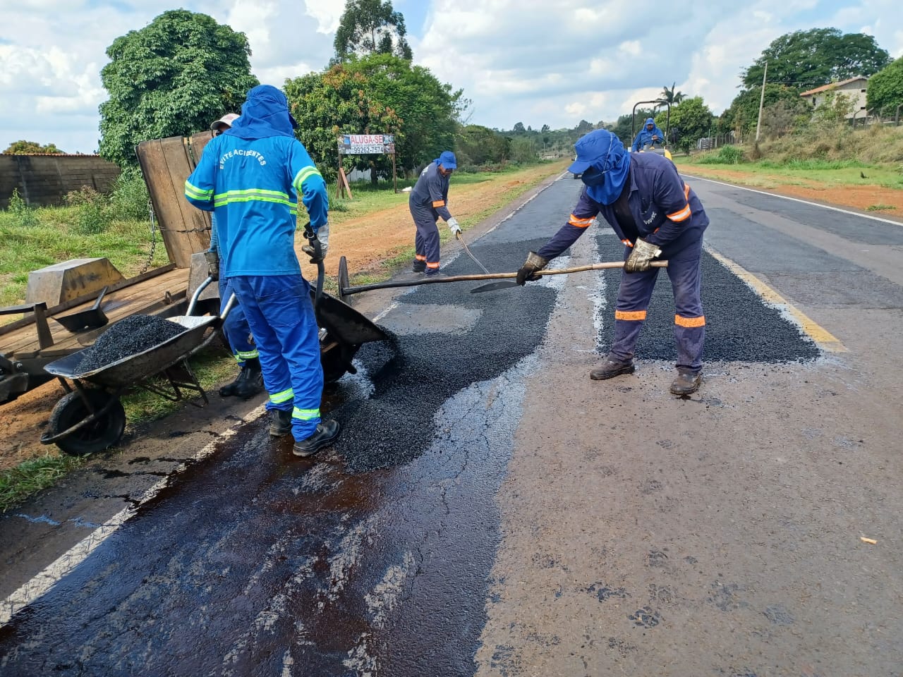 Emdef intensifica manutenção de remendo asfáltico em ruas de Franca