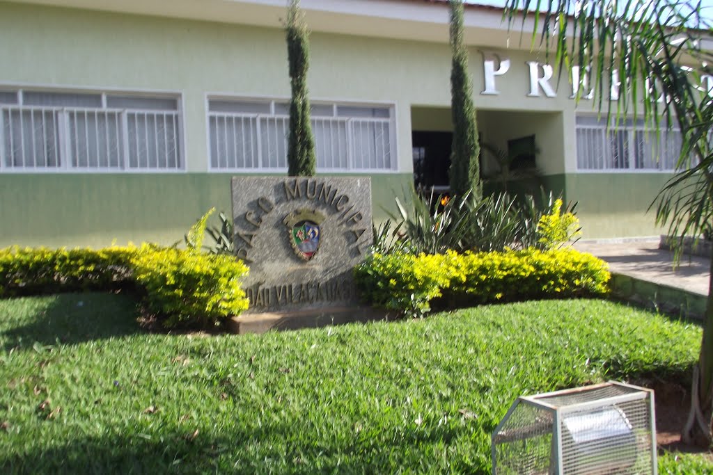 Prefeitura de Ribeirão Corrente abre Processo Seletivo com salário de até R$ 4,4 mil