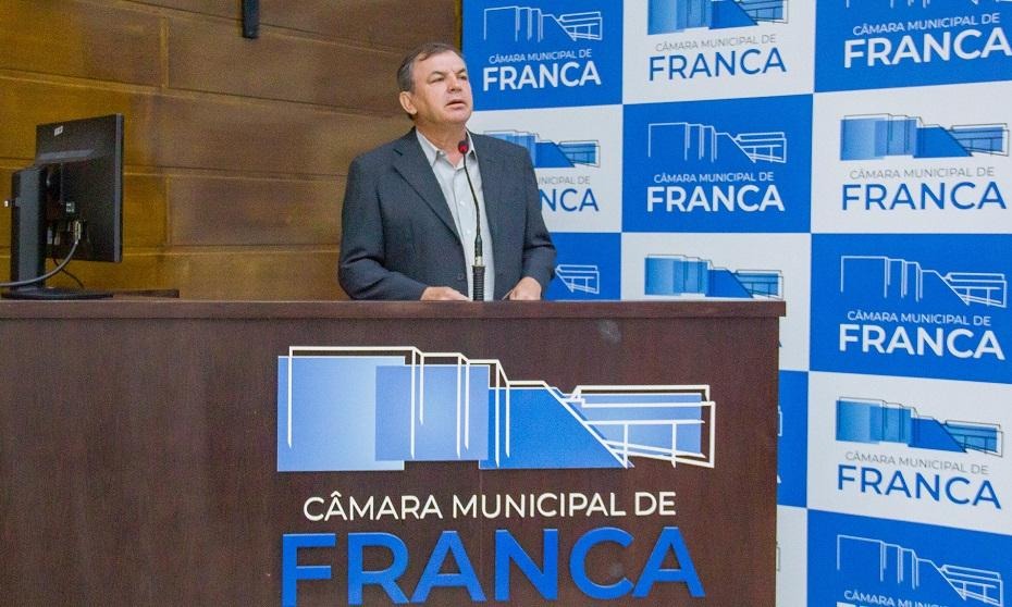 Pelizaro diz que prefeito “não pode fazer papel da árvore” em privatização da Sabesp