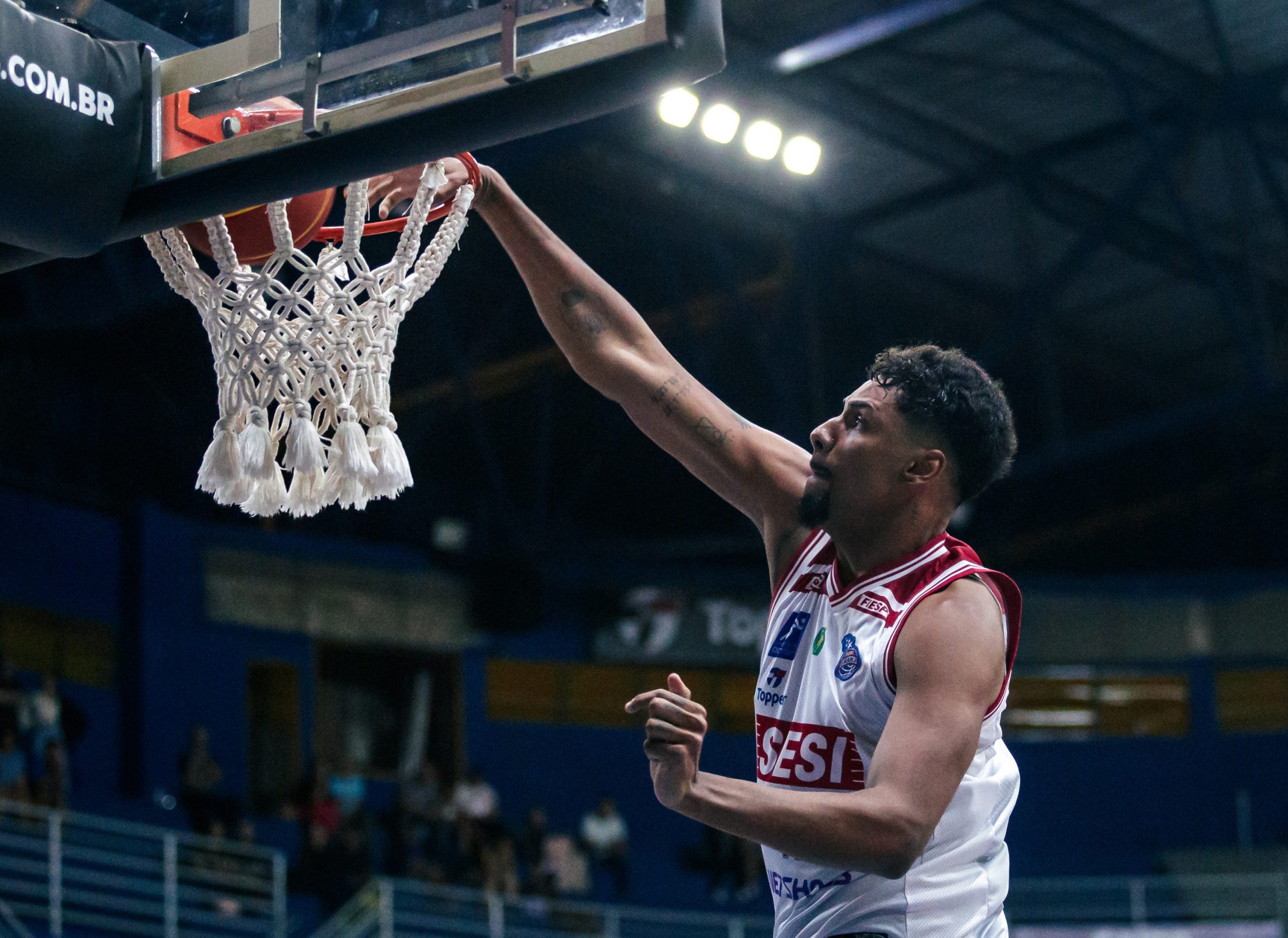 São Paulo impõe jogo, vence Franca e provoca terceira partida na final do  Paulista de basquete, basquete