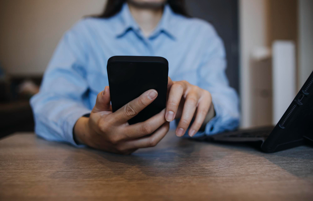 Quem não pagar a conta de celular poderá ter a internet cortada em 20 dias