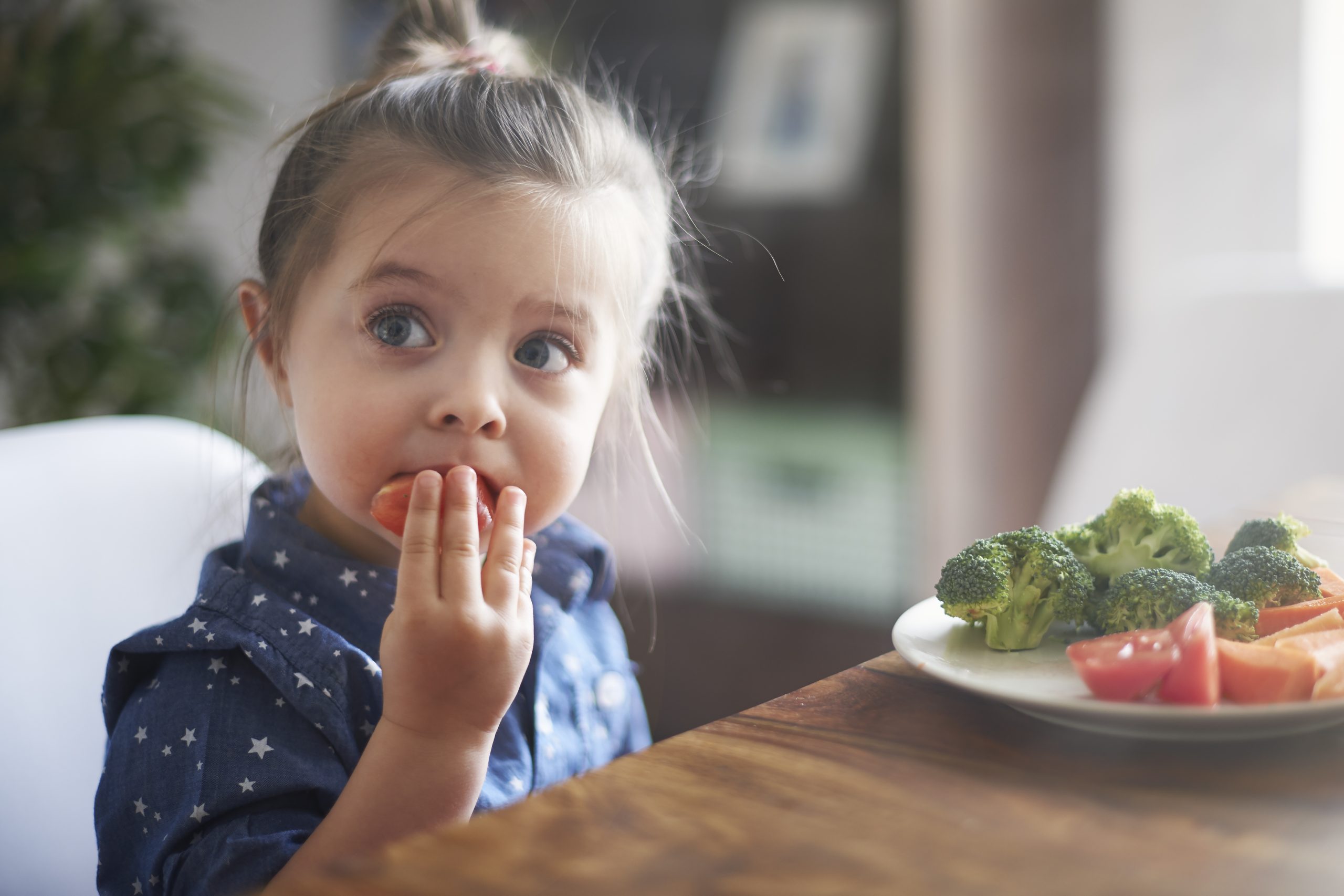 Alimentação infantil: confira 5 dicas para fazer seu filho comer melhor