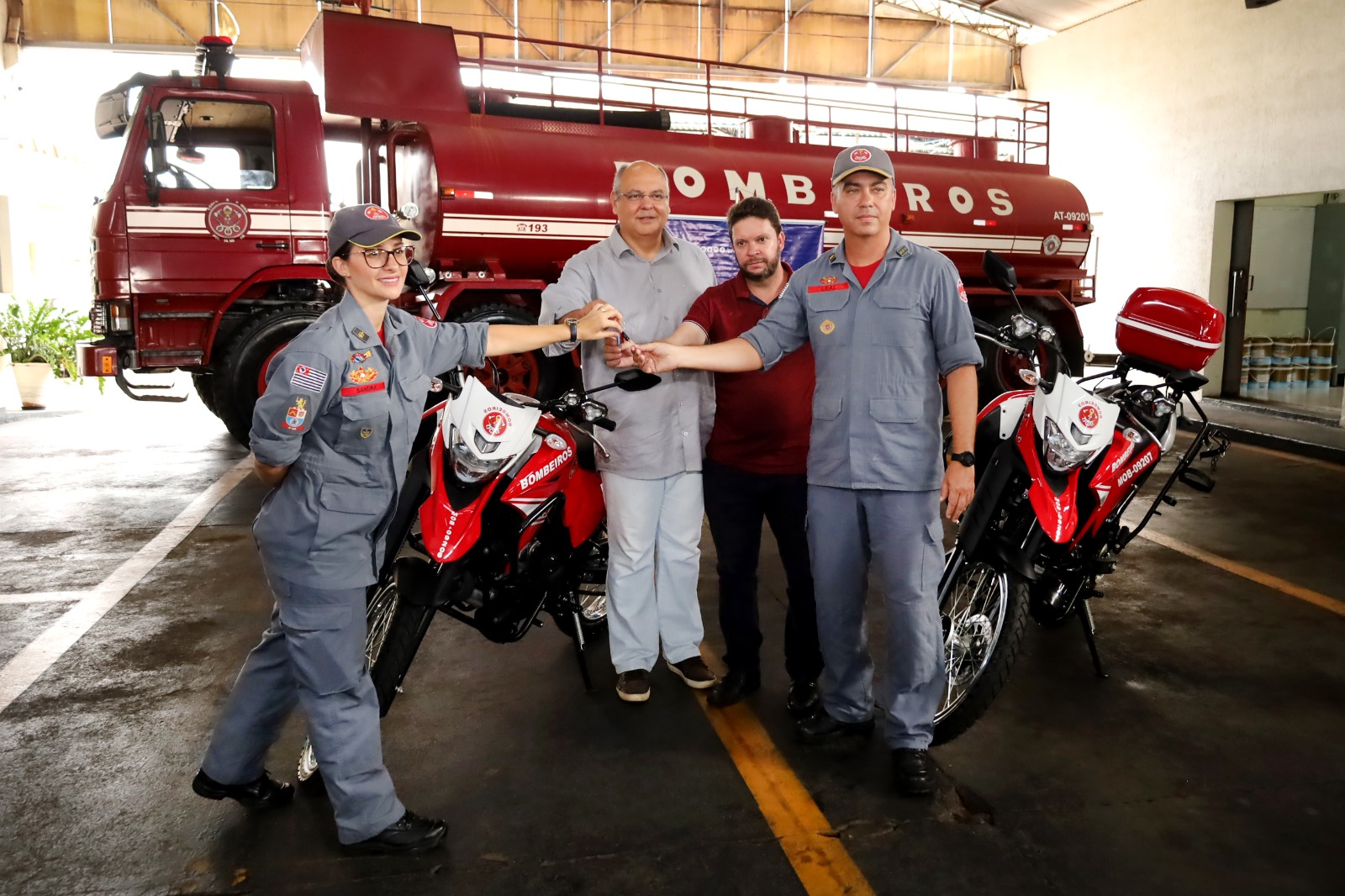 Prefeitura de Franca entrega novas motos equipadas ao Corpo de Bombeiros