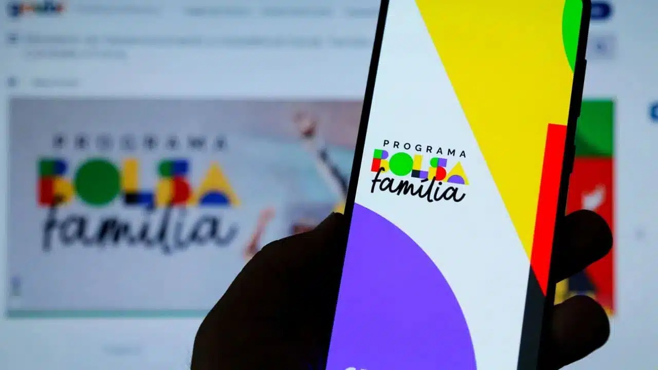 Governo planeja mudanças no Bolsa Família envolvendo crianças e jovens; confira