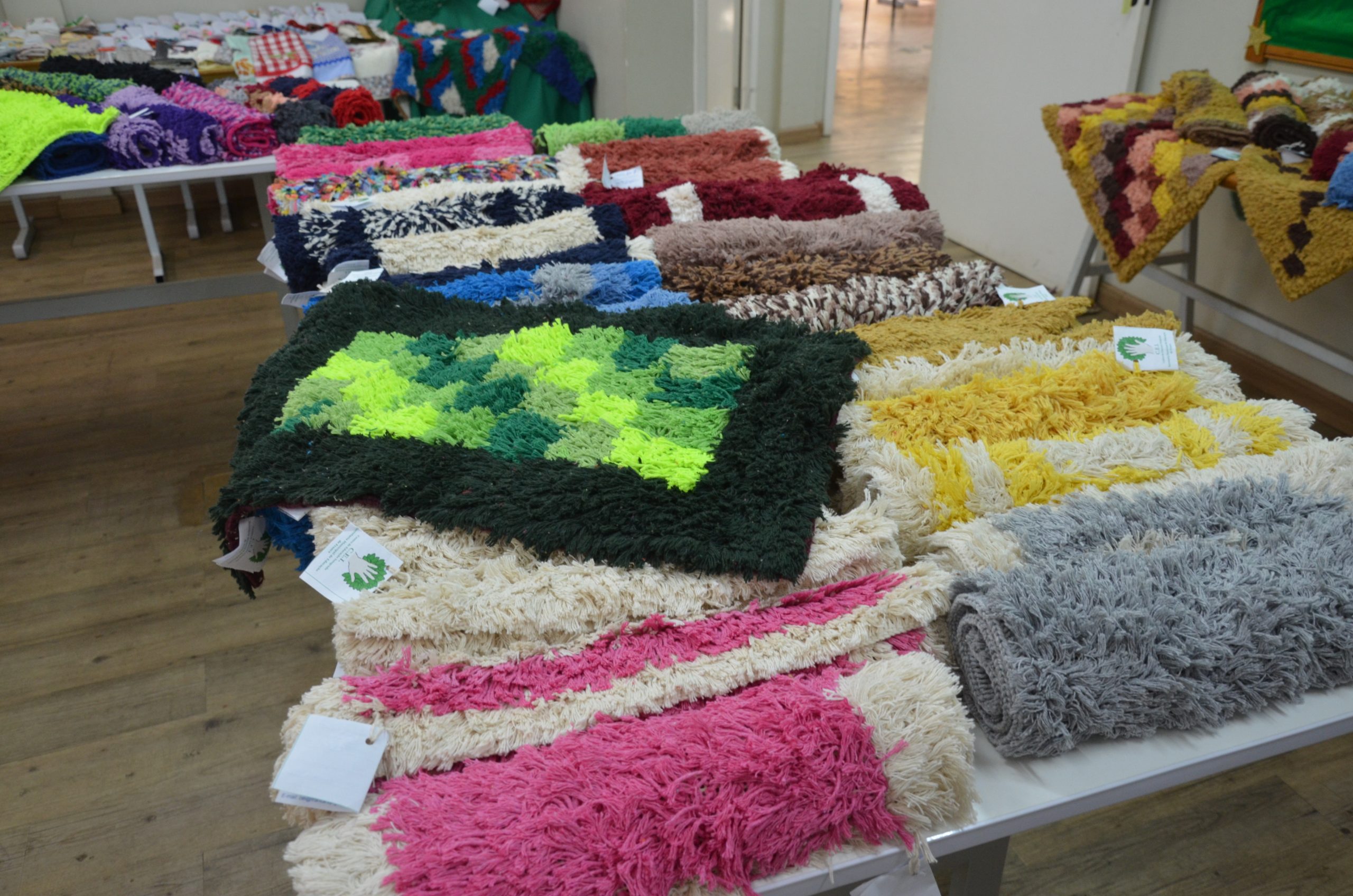 CEI de Franca inicia Bazar de Artesanato com peças dos aprendizes