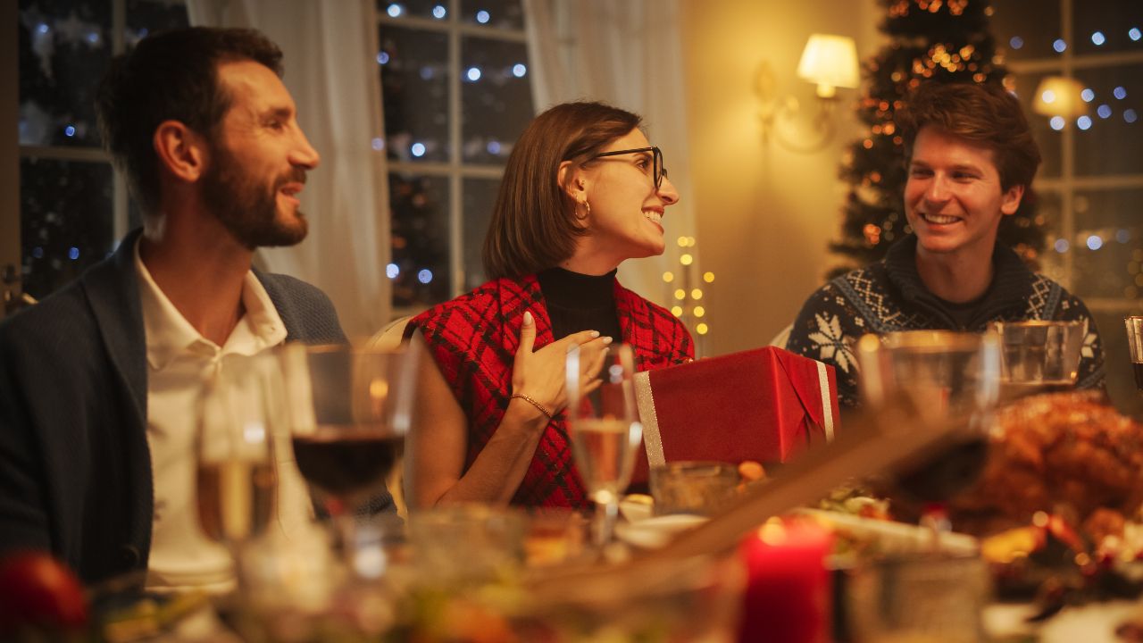 Veja 4 dicas para apresentar um novo parceiro nas festas de fim de ano