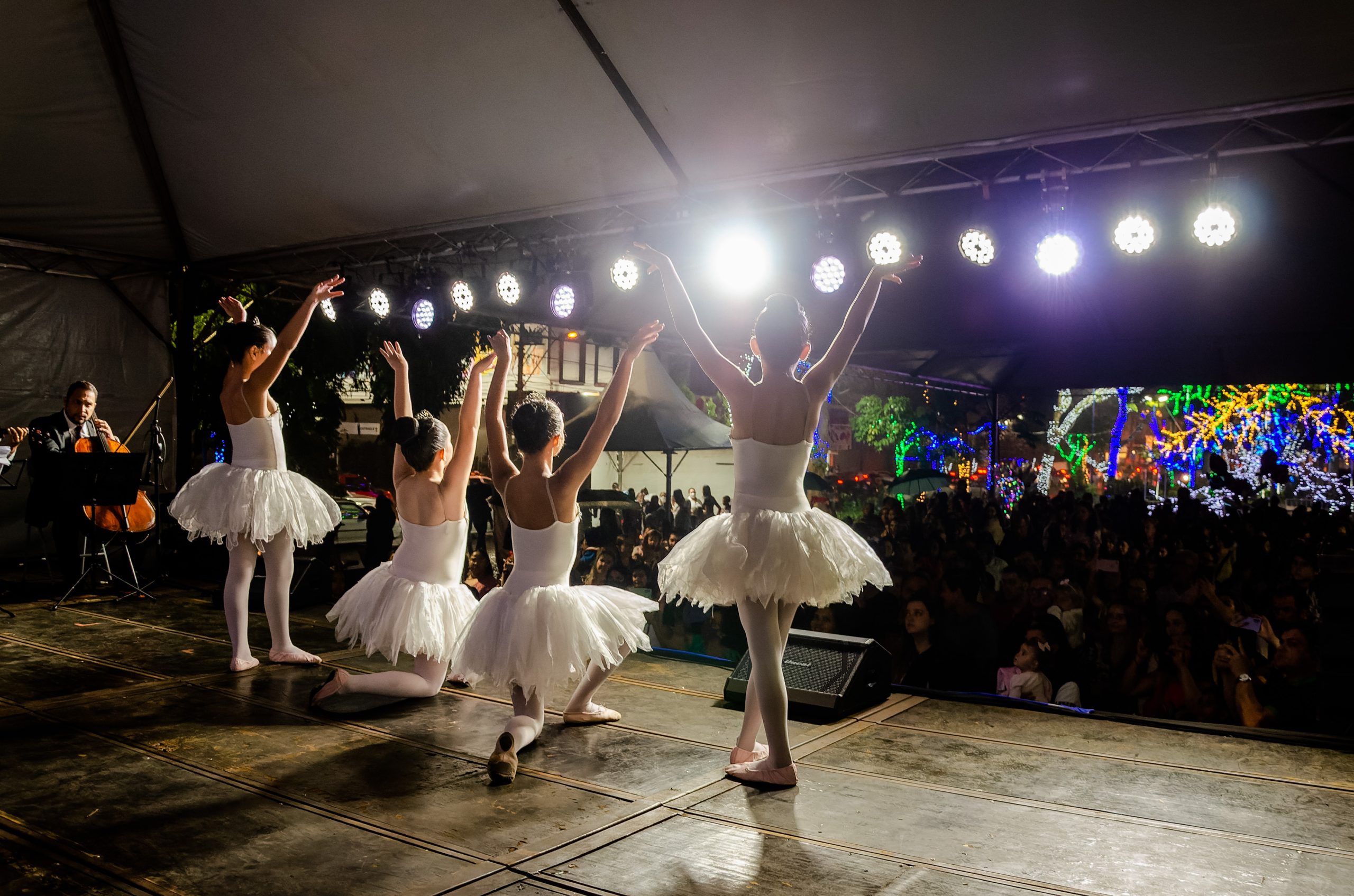 FEAC realiza programação especial de Natal no Centro de Franca