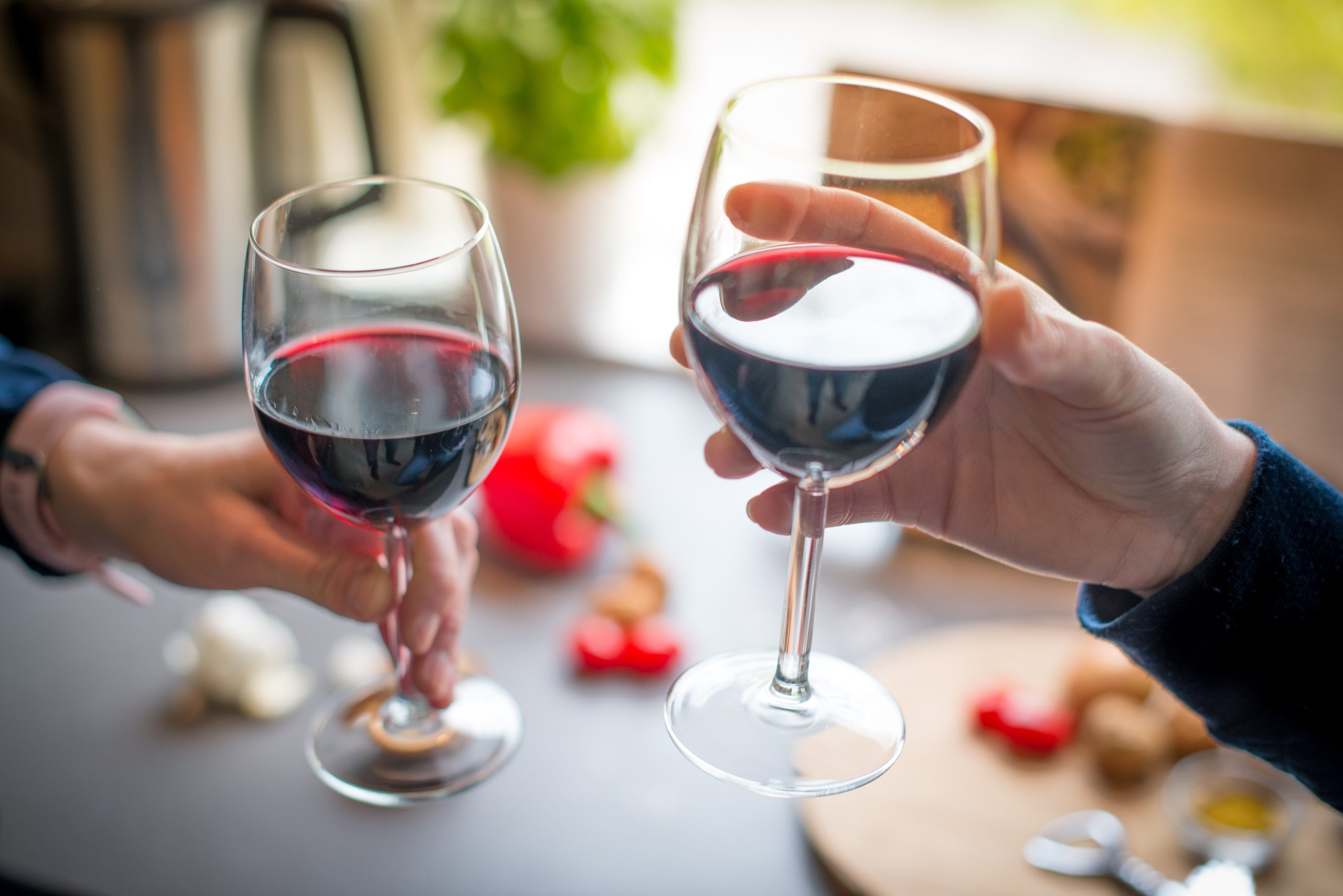 Nada como um bom vinho: conheça as melhores uvas e suas características