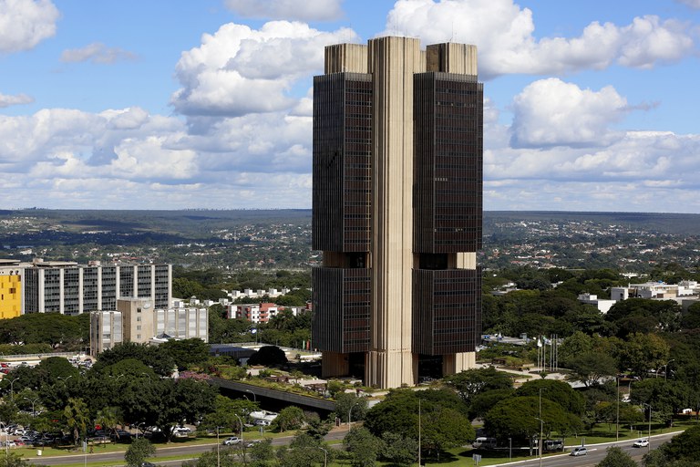 Sai o concurso para o Banco Central com 100 vagas e salários de até R$ 20 mil