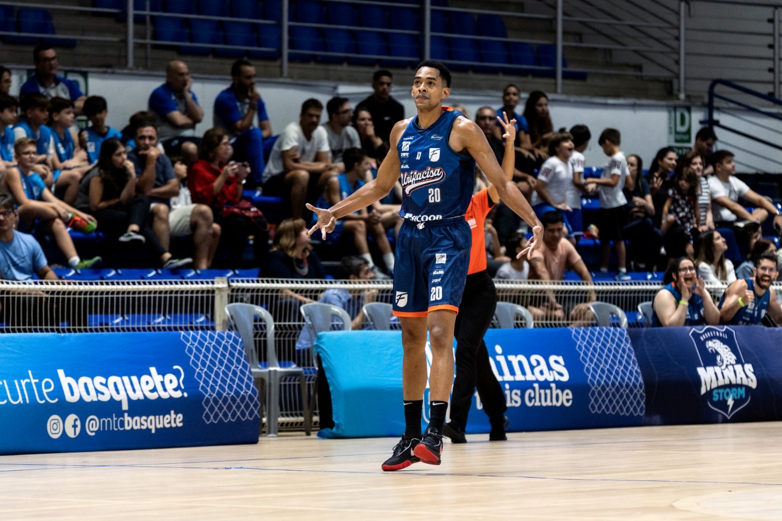 Sem o Sesi Franca, definidas semifinais do Super Oito, com uma equipe de cada estado