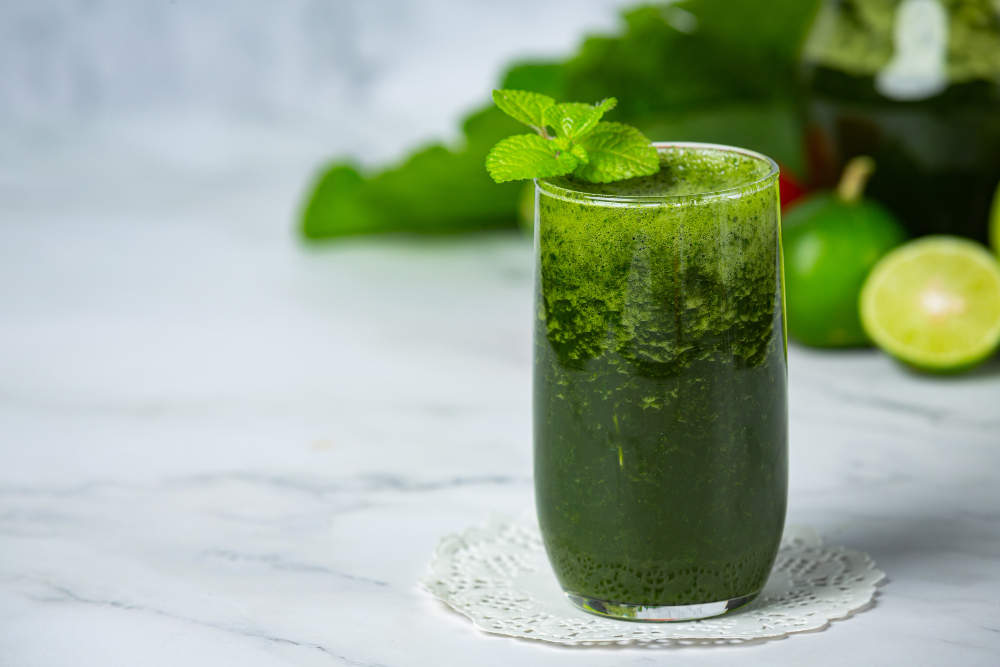 Suco para acabar com estômago alto e eliminar fezes em apenas um dia: veja receita