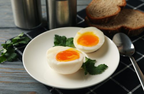 Se você nunca fez ovo cozido na air fryer, você não usa 100% da fritadeira - Jornal da Franca