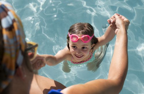 Prevenção de afogamento: pediatra dá dicas para um verão seguro com as crianças - Jornal da Franca