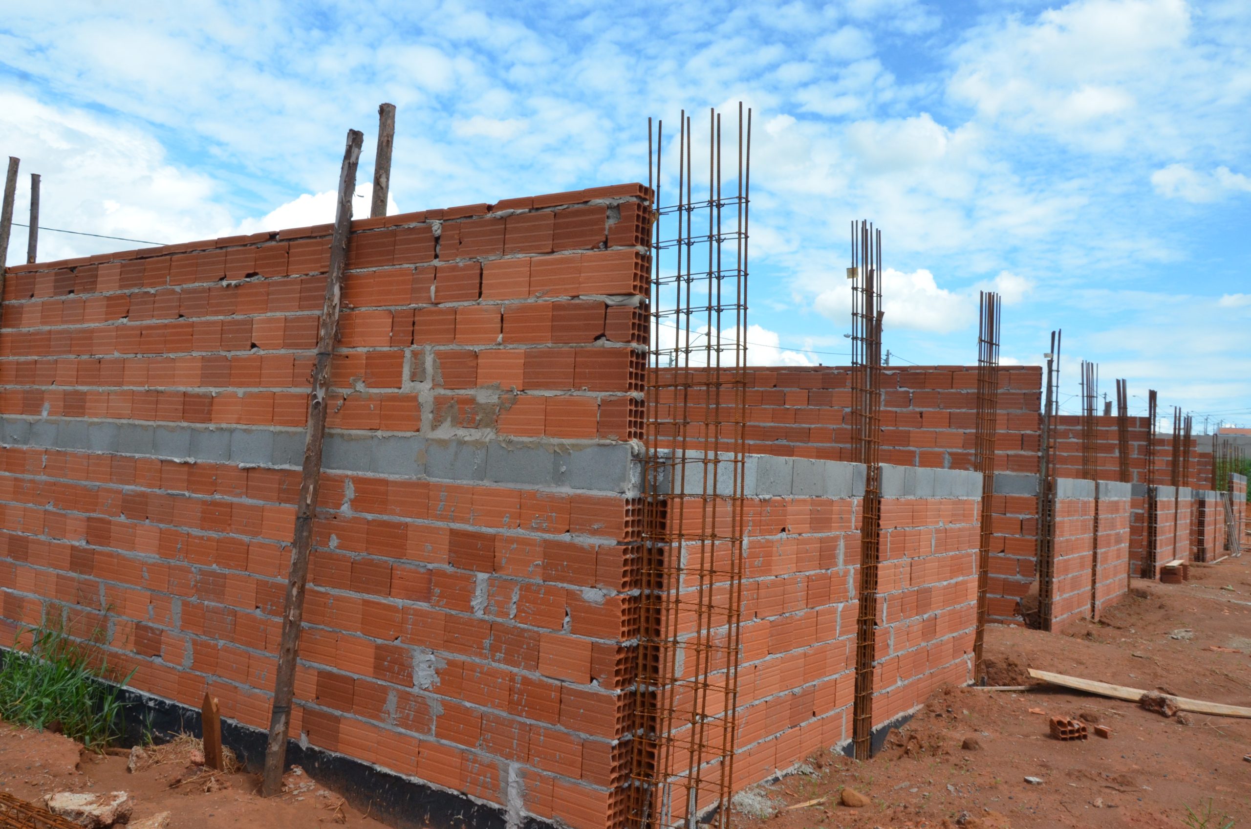 Em Franca, construção da nova escola no Residencial Adelinha avança