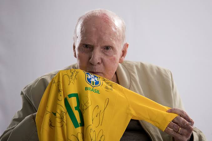 Aos 92 anos, morre Zagallo, o único tetracampeão mundial de futebol