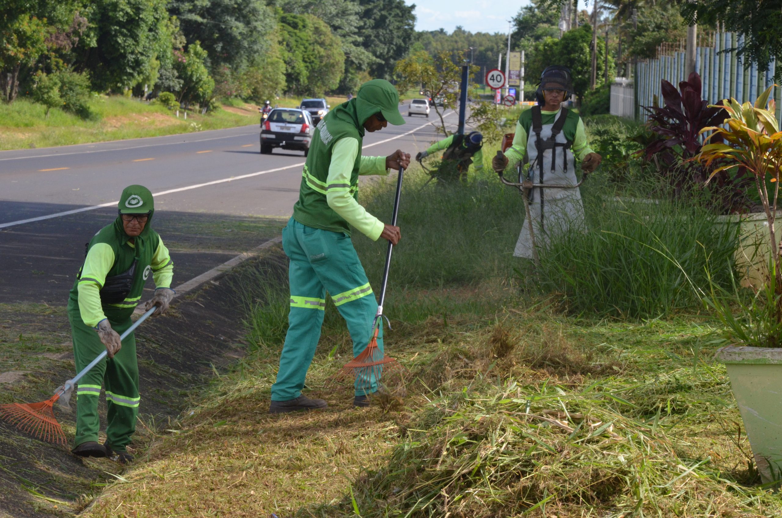 Prefeitura de Franca intensifica serviços de limpeza urbana em toda a cidade