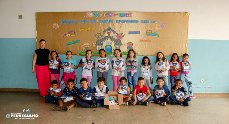 Kit escolar e uniformes serão entregues pela Prefeitura nos primeiros dias de aula