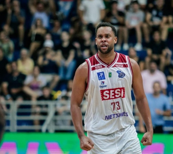 Para jogos fora de casa, Sesi Franca contará novamente com norte-americano Charles