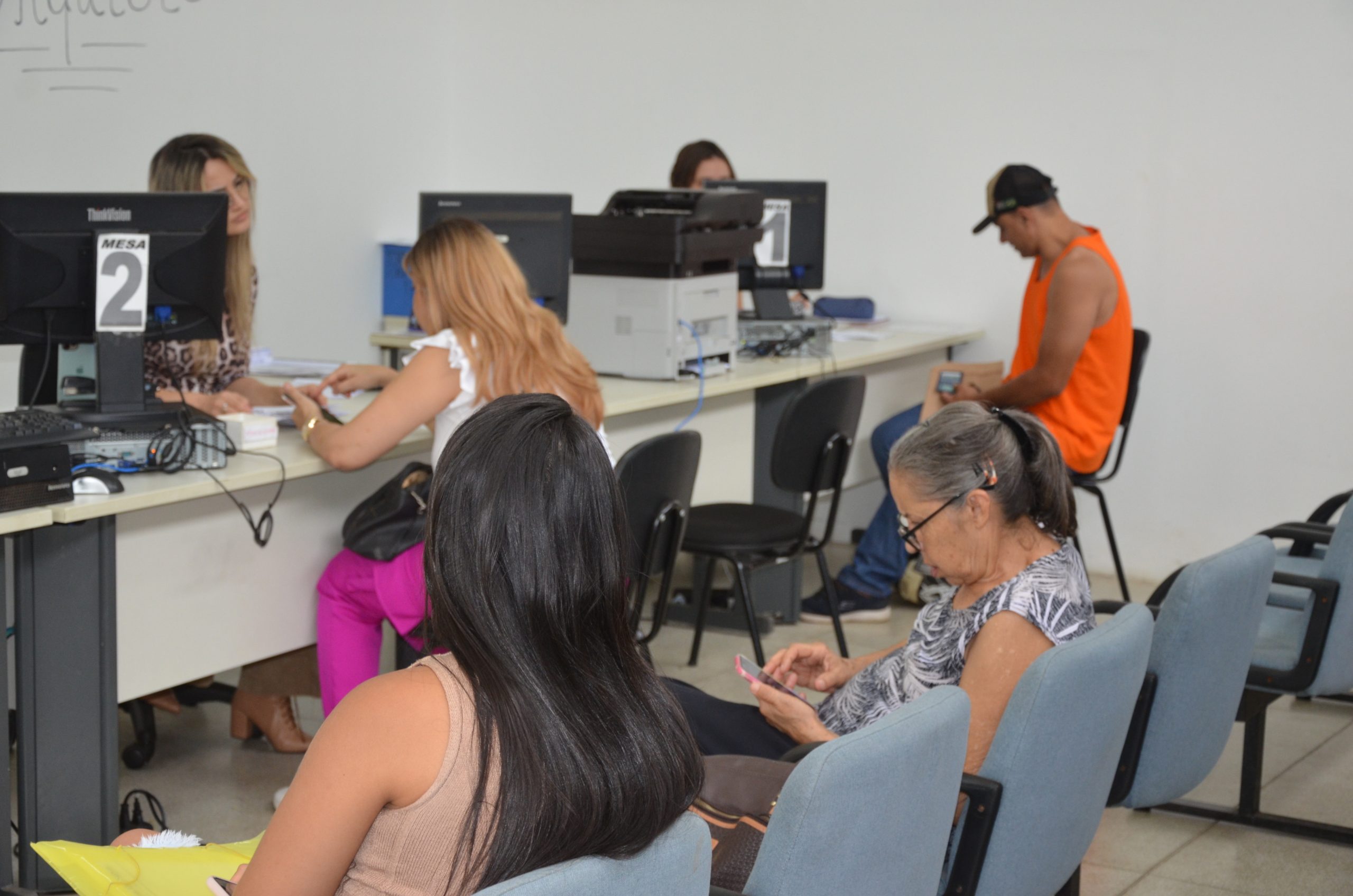 Em busca de um novo trabalho? Emprega Franca está com mais de 200 vagas disponíveis