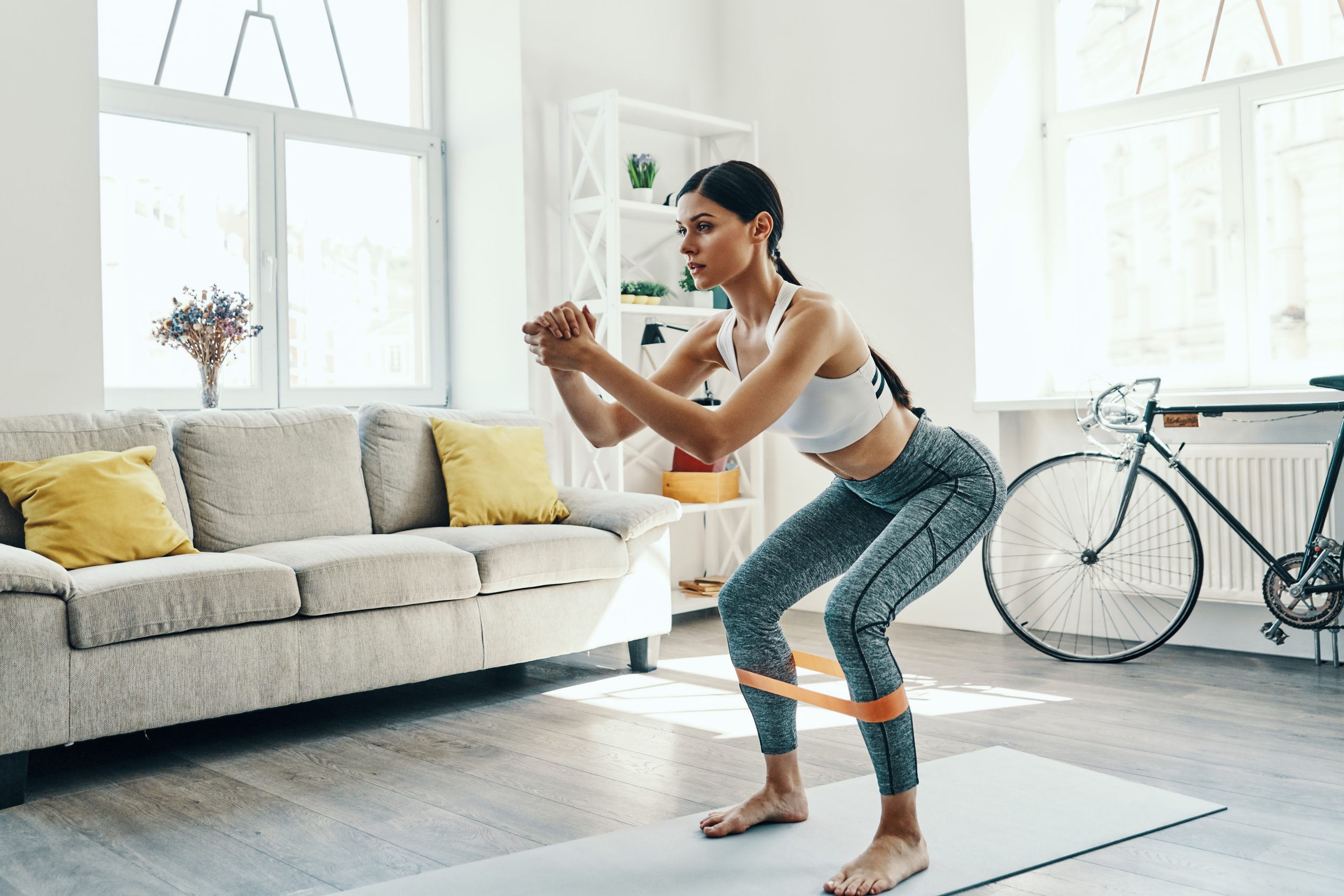 Dá para emagrecer fazendo exercícios em casa? Sim, e só com 10 minutos! Entenda